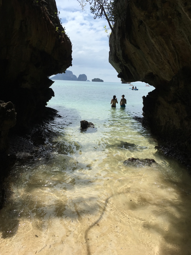 beach-goers-railay